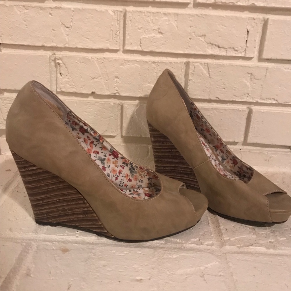 Peep Toe Suede Wedges.